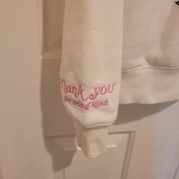 Valentines Day Hearts Graphic White Sweatshirt pullover size  Medium - Picture 8 of 14